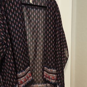 Live 4 Truth Black and Red Relaxed 3/4 Sleeve Tunic